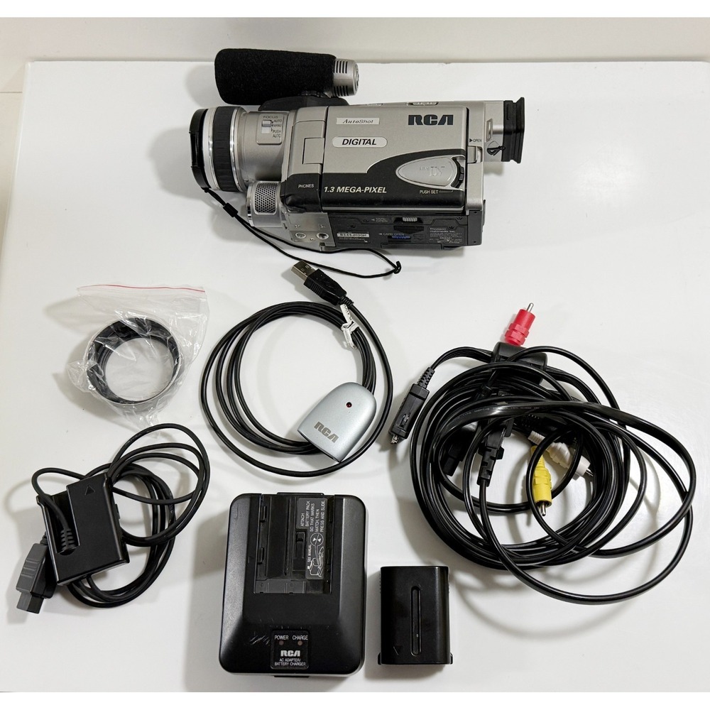 RCA CC9881 Mini DVD 1.3 Mega Pixel Digital Camcorder (SEE DESCRIPTION)‎